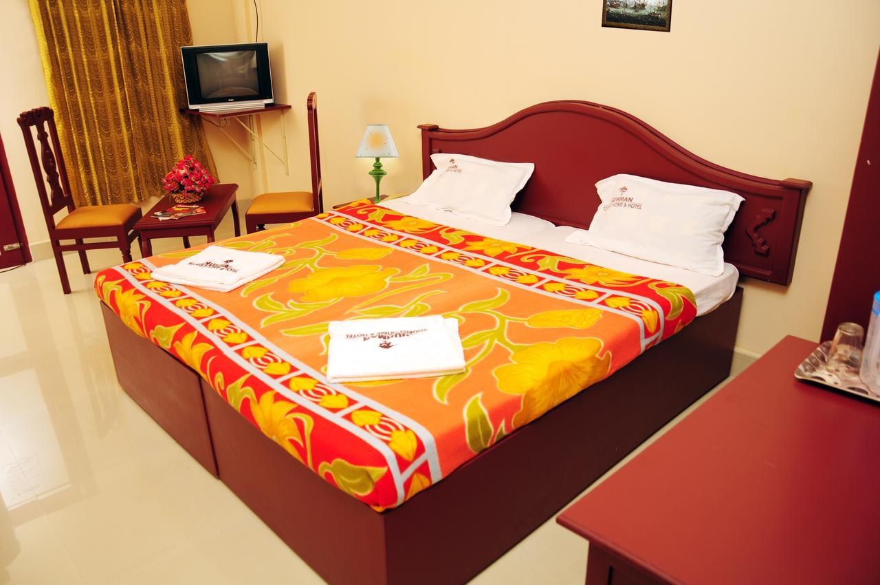 Hotel Nuhman Kondotty ภายนอก รูปภาพ